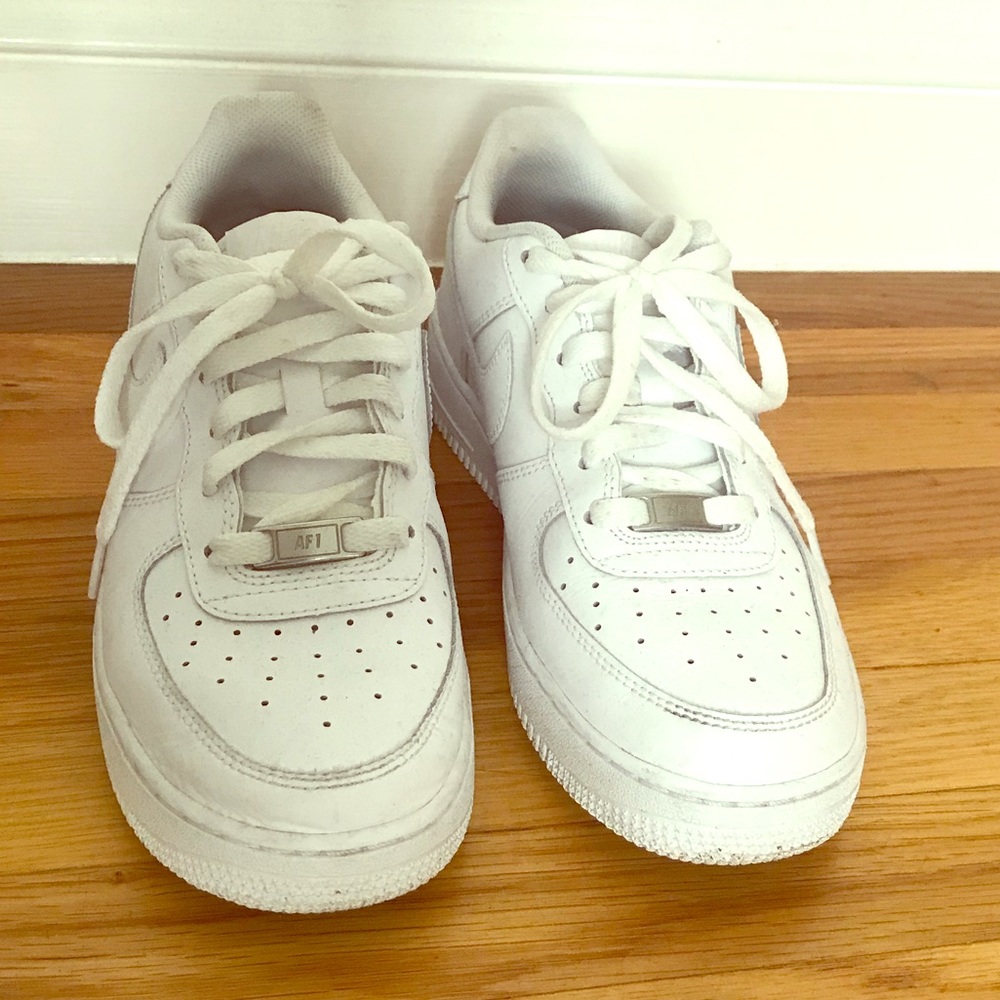 Nike Air Force 1 size 7Y, 9ish W